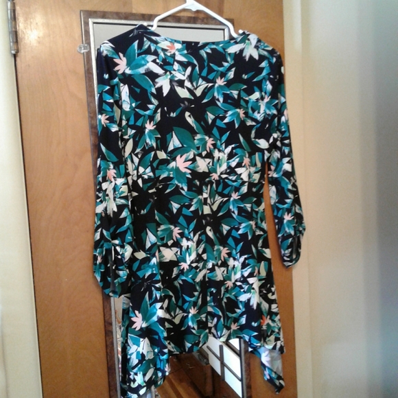 Chaus New York asymmetrical blouse - Picture 4 of 4